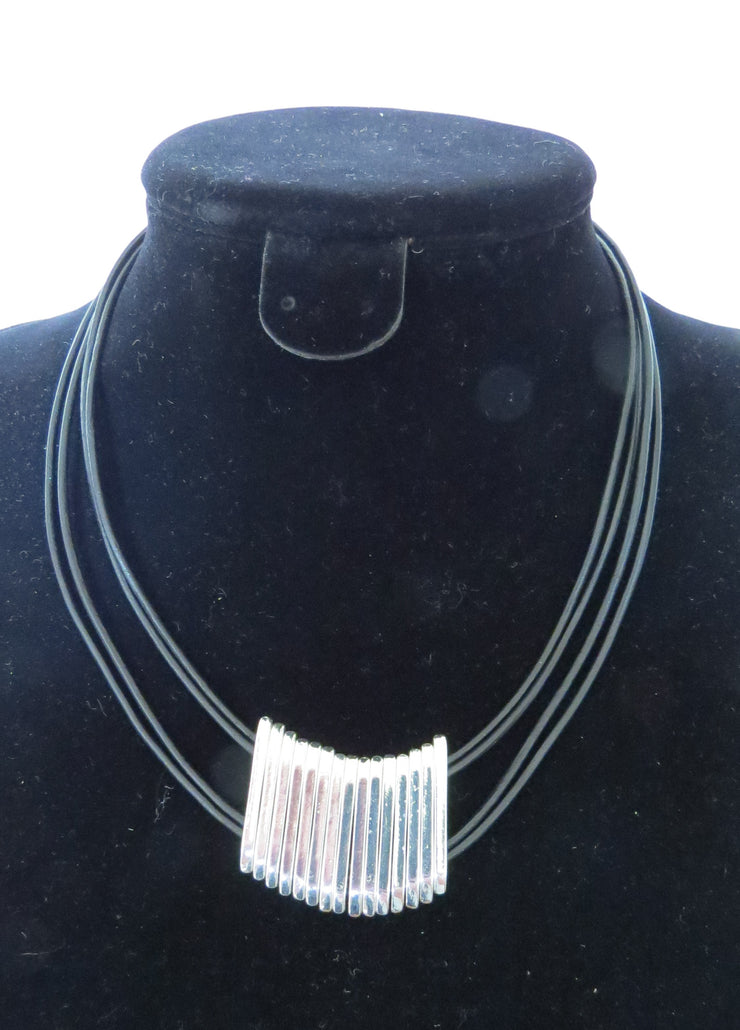 Necklace by Merx - Shiny silver and Black